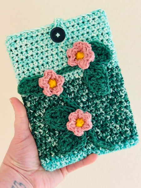 Floral Crochet Kindle sleeve